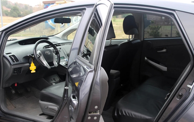 Toyota Prius cena 38300 przebieg: 206337, rok produkcji 2011 z Płock małe 704